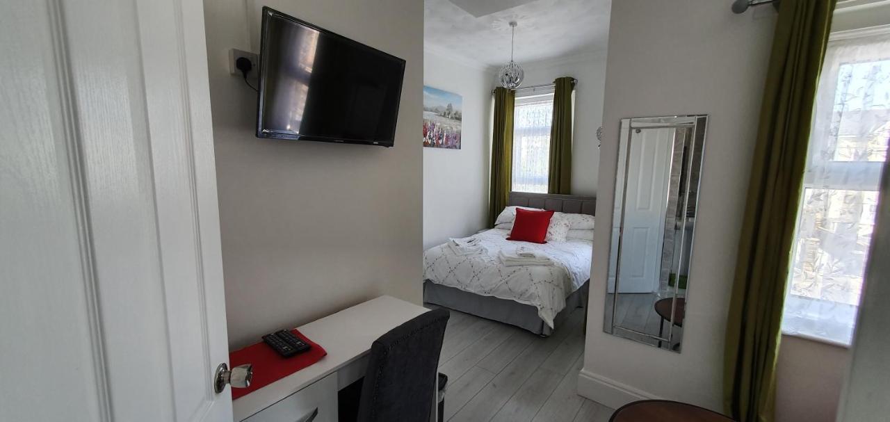Holly Lodge Weston-super-Mare Oda fotoğraf